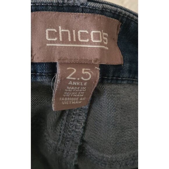 Chico's ankle Jeans Embroidered flowers Size 2.5 Denim 26 Inseam - Picture 6 of 7